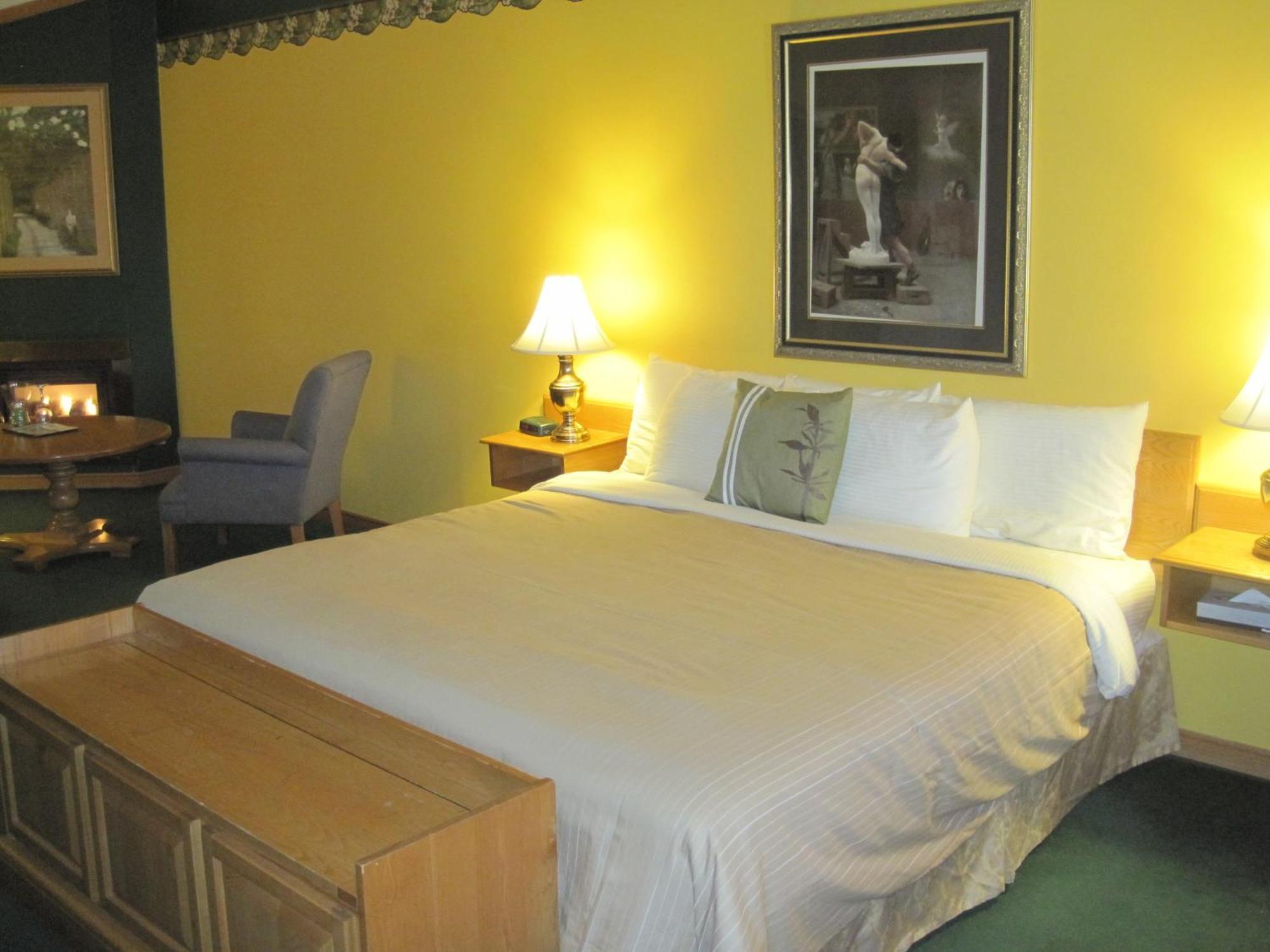 Sunset Inn Норт Бей Екстериор снимка