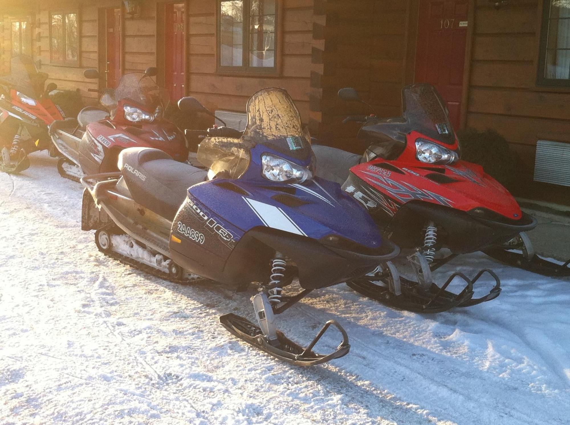 Sunset Inn Норт Бей Екстериор снимка