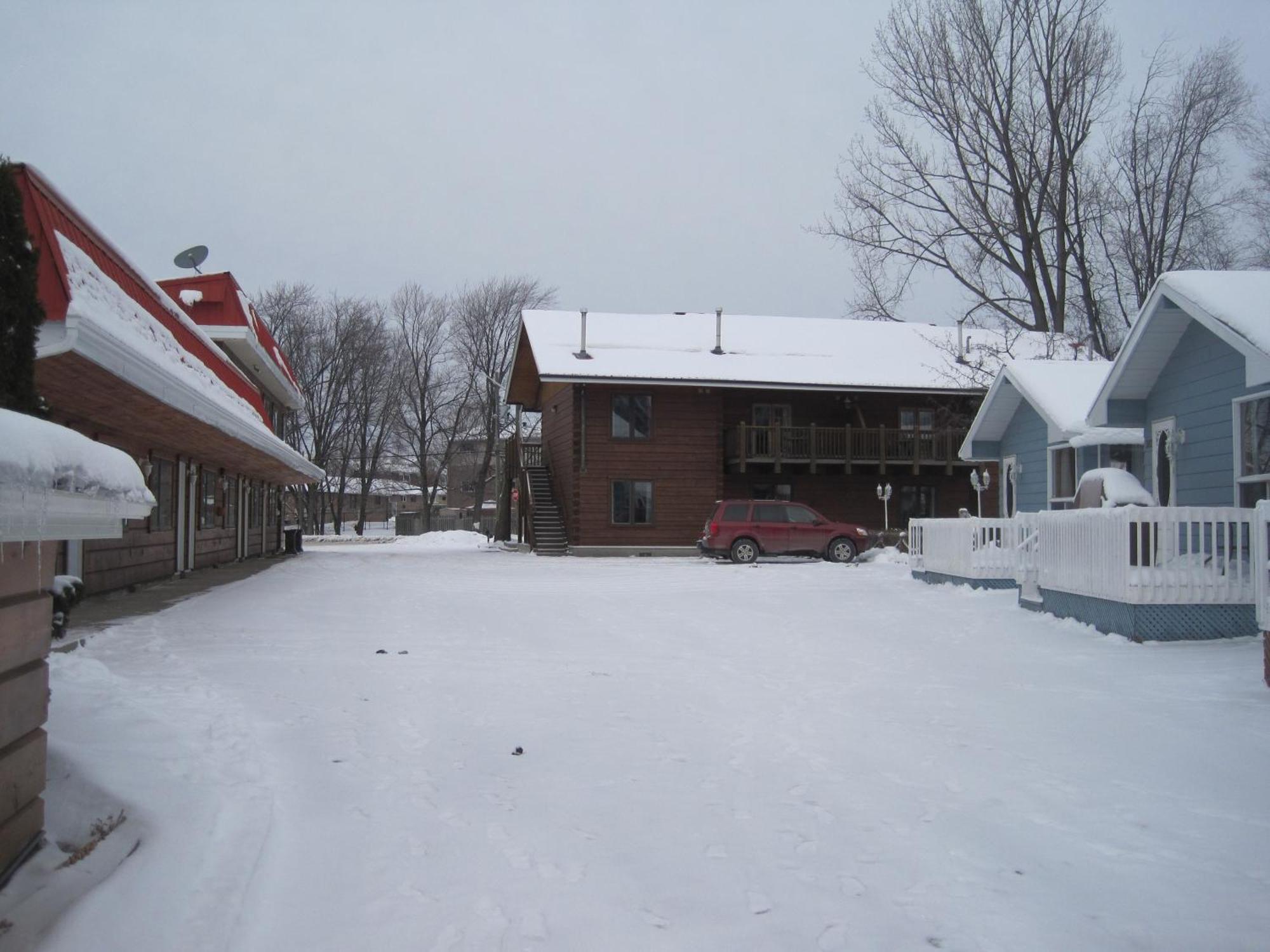 Sunset Inn Норт Бей Екстериор снимка