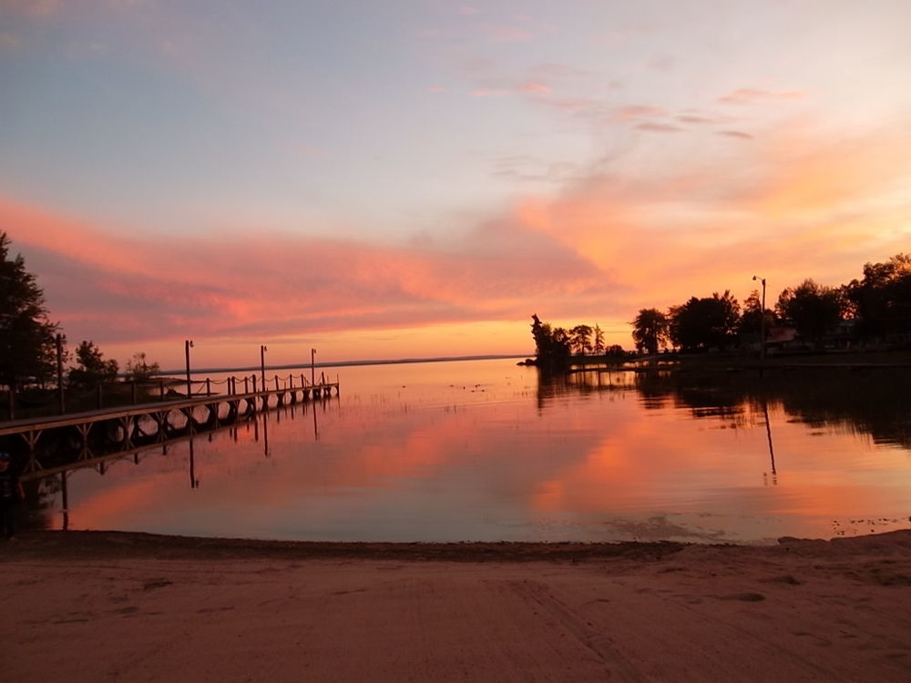 Sunset Inn Норт Бей Екстериор снимка