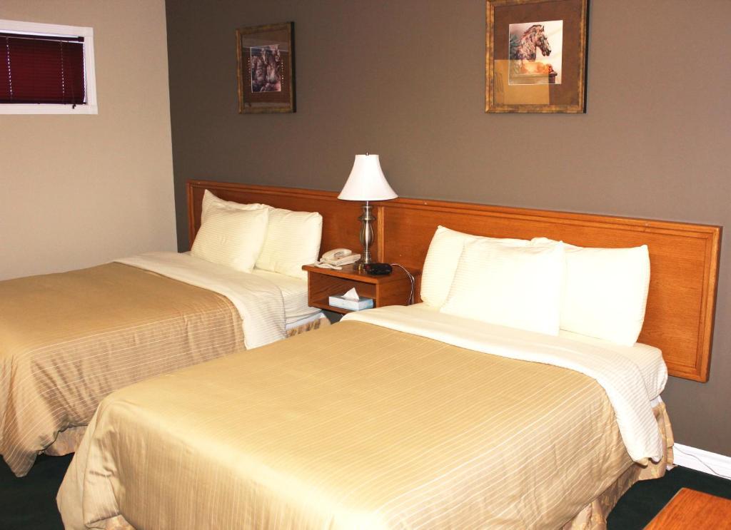 Sunset Inn Норт Бей Екстериор снимка